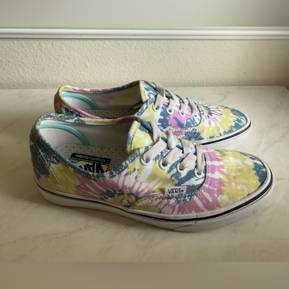 VANS Comfy Cush Sneakers - Picture 2 of 10